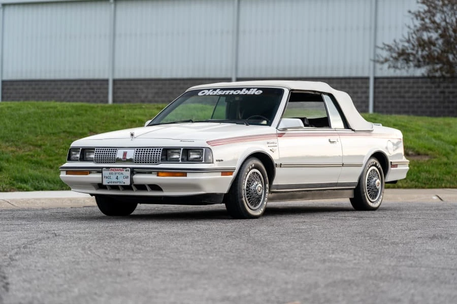 1985 Oldsmobile Cutlass Ciera - Image 6 of 30