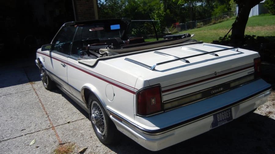 1985 Oldsmobile Cutlass Ciera - Image 3 of 9