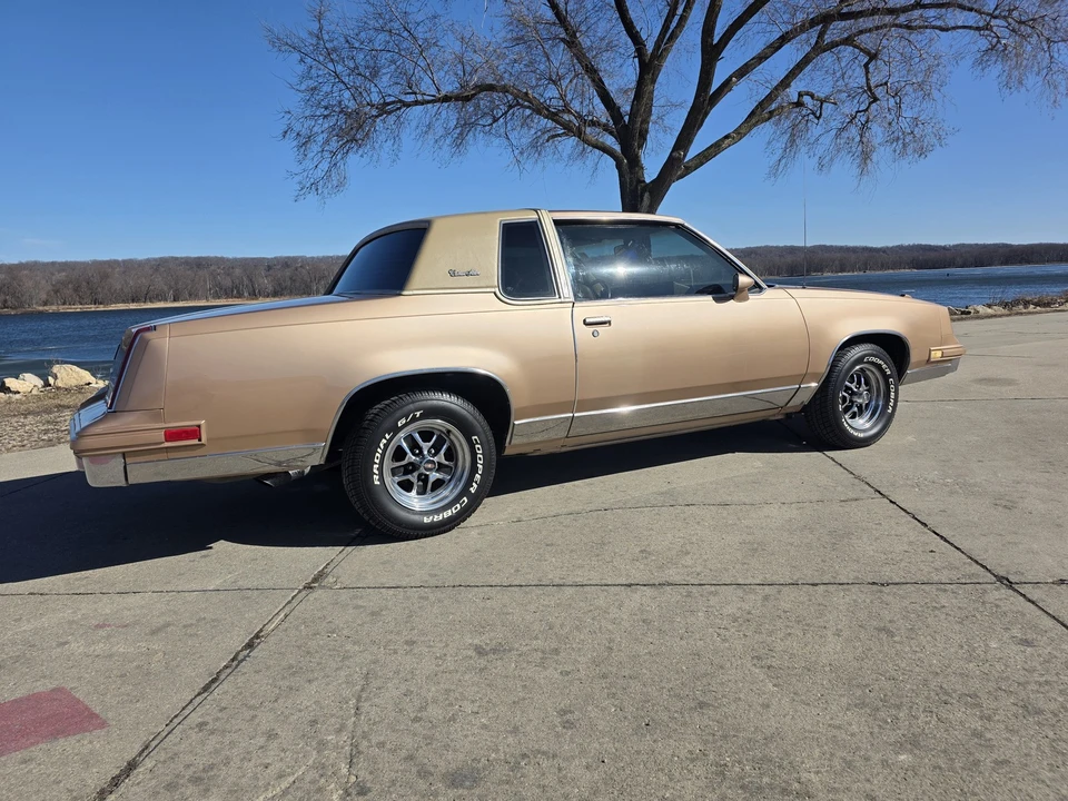 1985 Oldsmobile Cutlass 5th Gen - Image 7 of 21