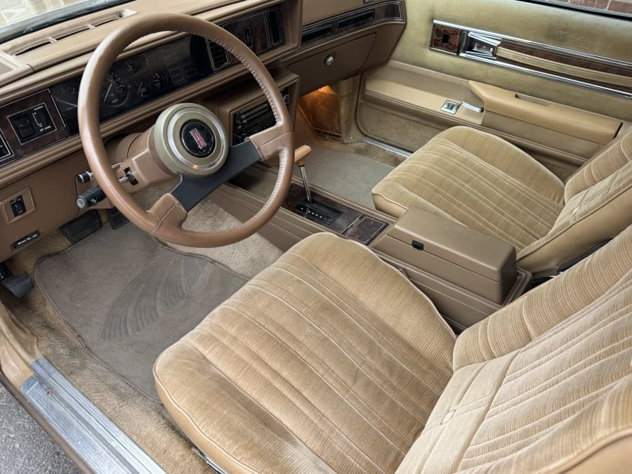 1985 Oldsmobile Cutlass 5th Gen - Image 8 of 10