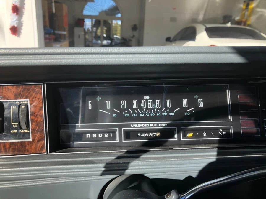 1985 Oldsmobile Cutlass Supreme - Image 4 of 12