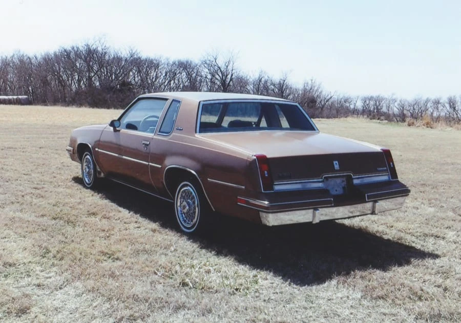 1985 Oldsmobile Cutlass Supreme - Image 2 of 4