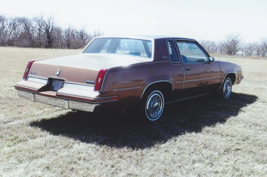 1985 Oldsmobile Cutlass Supreme - Image 3 of 4