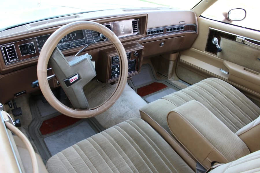1985 Oldsmobile Cutlass Supreme - Image 3 of 9