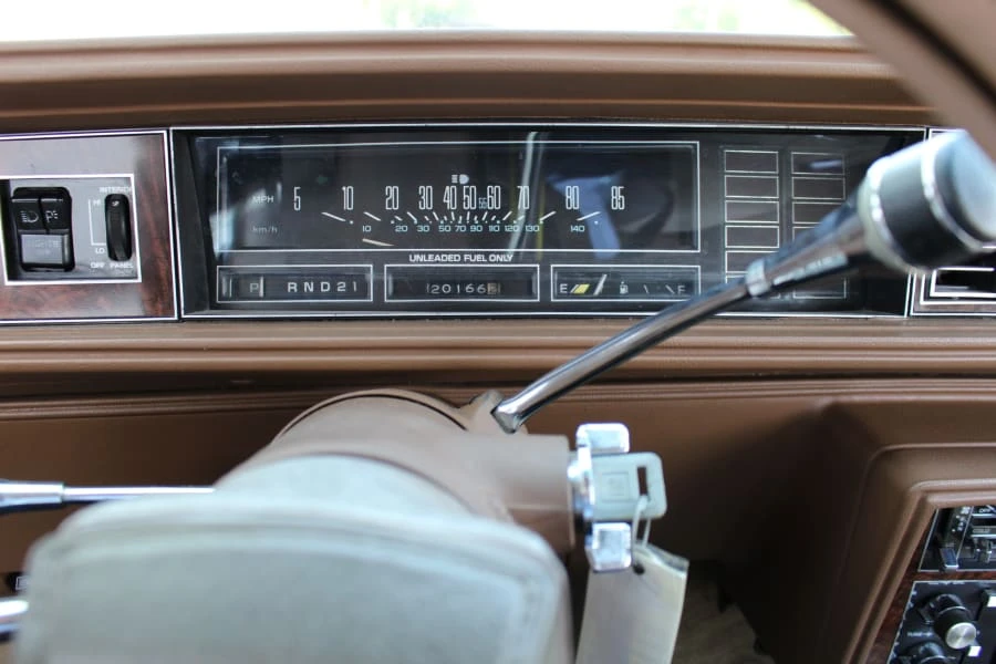 1985 Oldsmobile Cutlass Supreme - Image 5 of 9