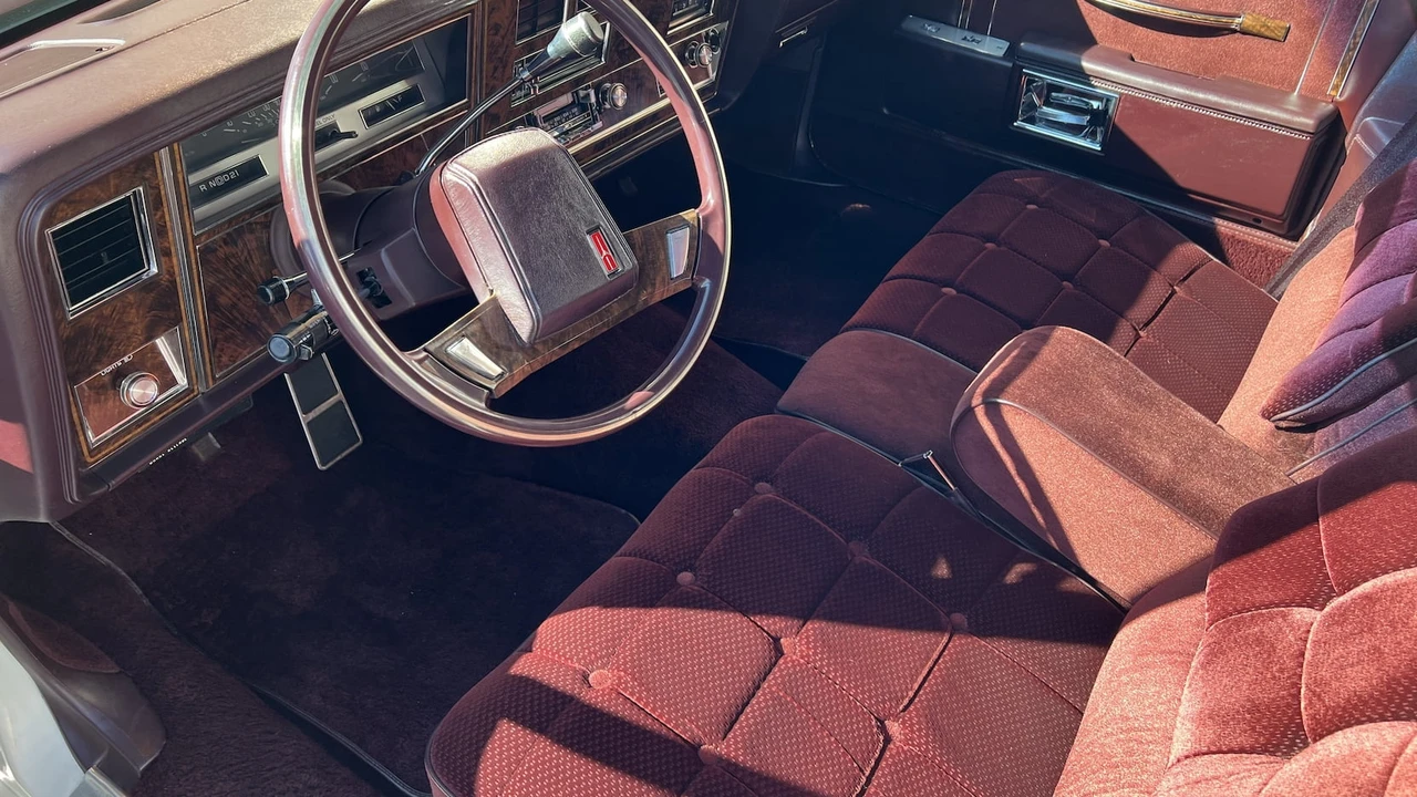 1985 Oldsmobile 88 - Image 4 of 9