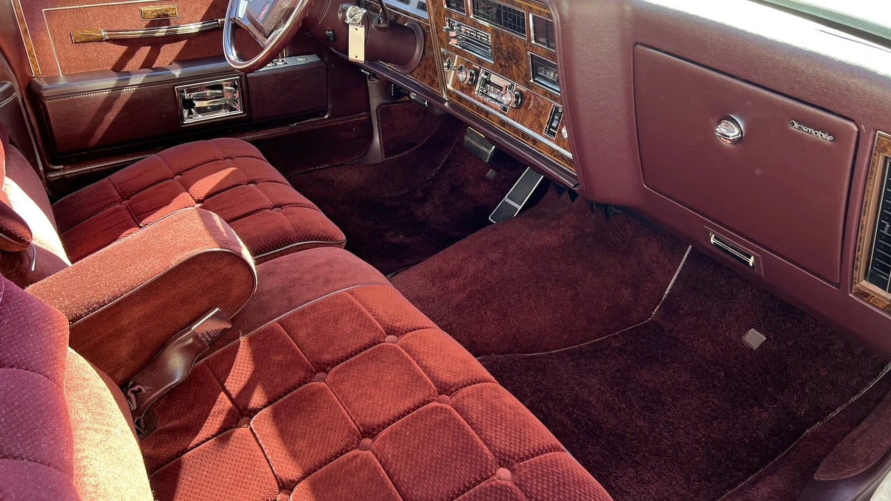1985 Oldsmobile 88 - Image 6 of 9