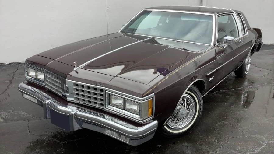 1985 Oldsmobile 88 - Image 29 of 29