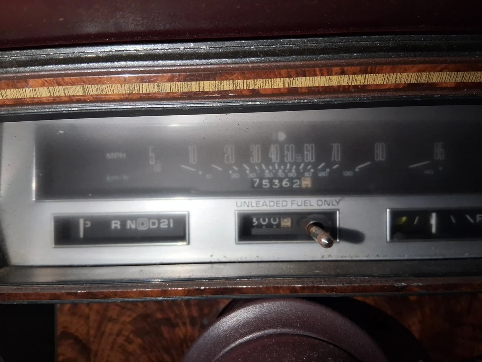 1985 Oldsmobile 88 - Image 10 of 12