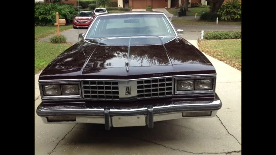 1985 Oldsmobile 98 - Image 10 of 12