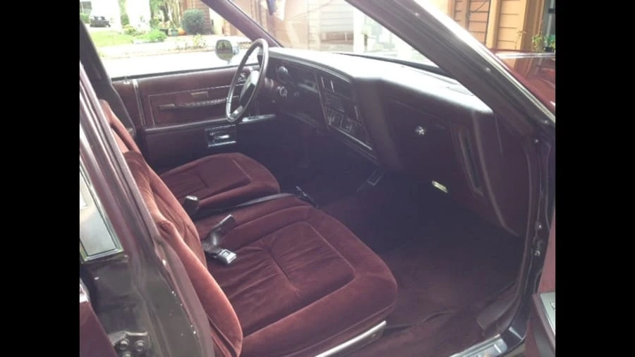 1985 Oldsmobile 98 - Image 4 of 12