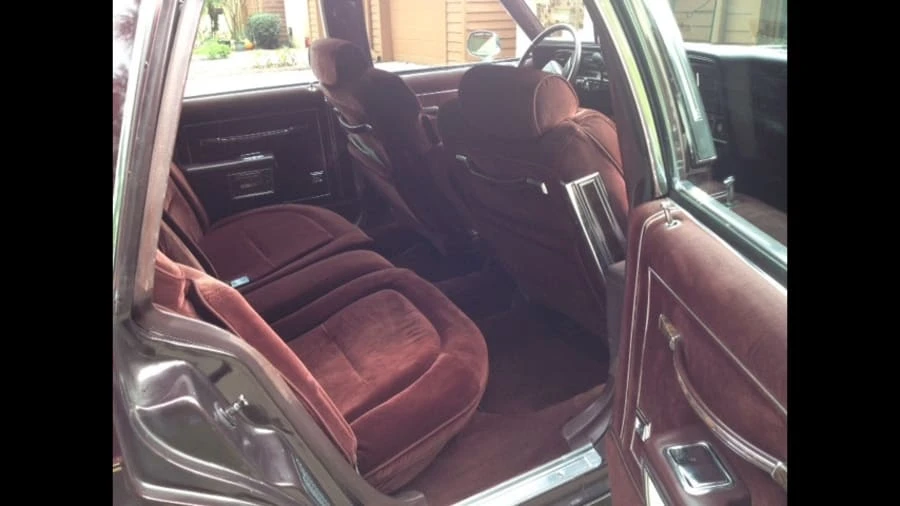 1985 Oldsmobile 98 - Image 6 of 12