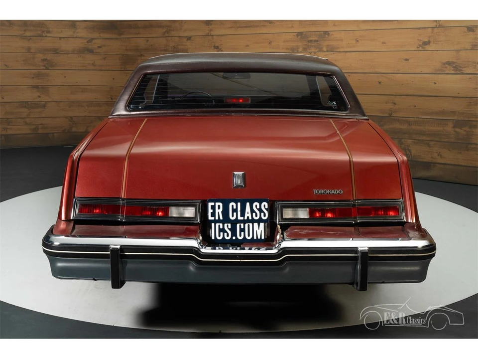 1985 Oldsmobile Toronado - Image 10 of 30