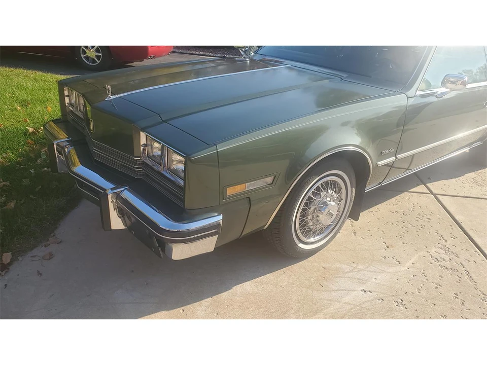 1985 Oldsmobile Toronado - Image 7 of 18