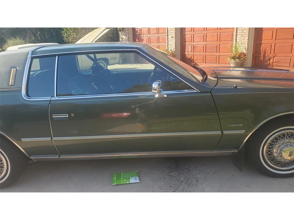 1985 Oldsmobile Toronado - Image 4 of 18