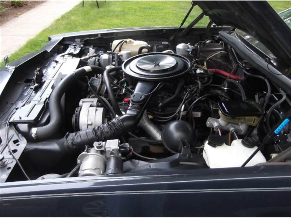 1985 Oldsmobile Toronado - Image 10 of 18