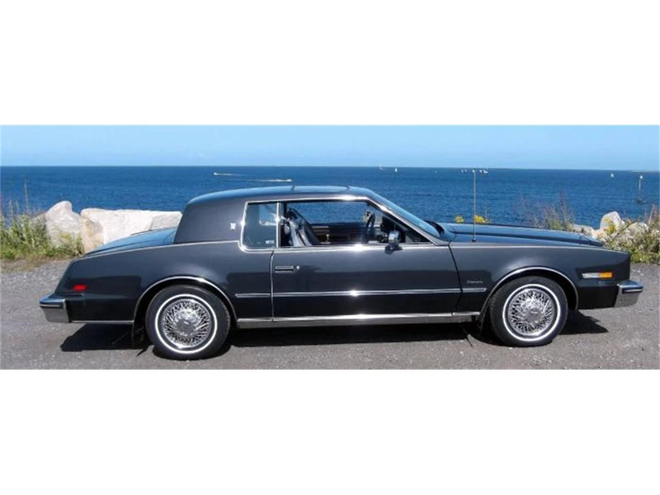 1985 Oldsmobile Toronado - Image 17 of 18