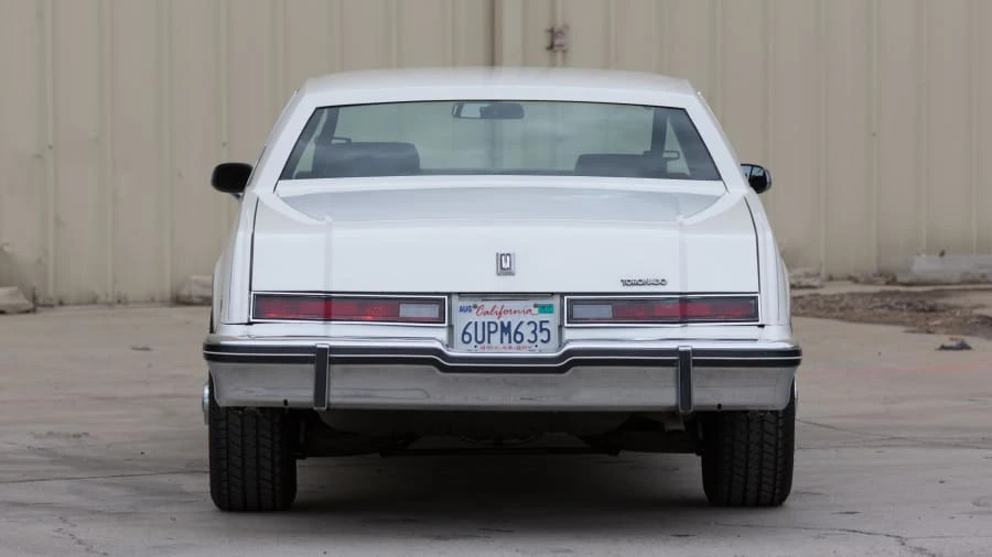 1985 Oldsmobile Toronado - Image 9 of 12