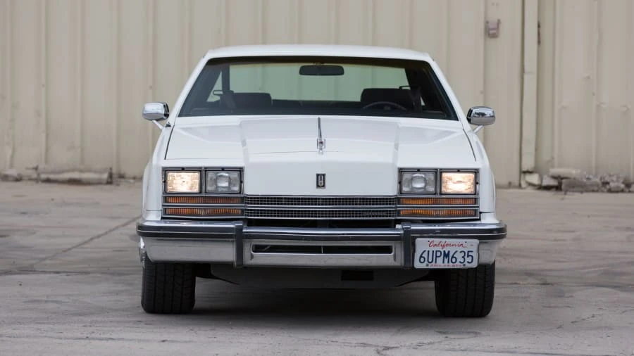 1985 Oldsmobile Toronado - Image 11 of 12