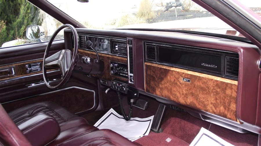 1985 Oldsmobile Toronado - Image 4 of 12