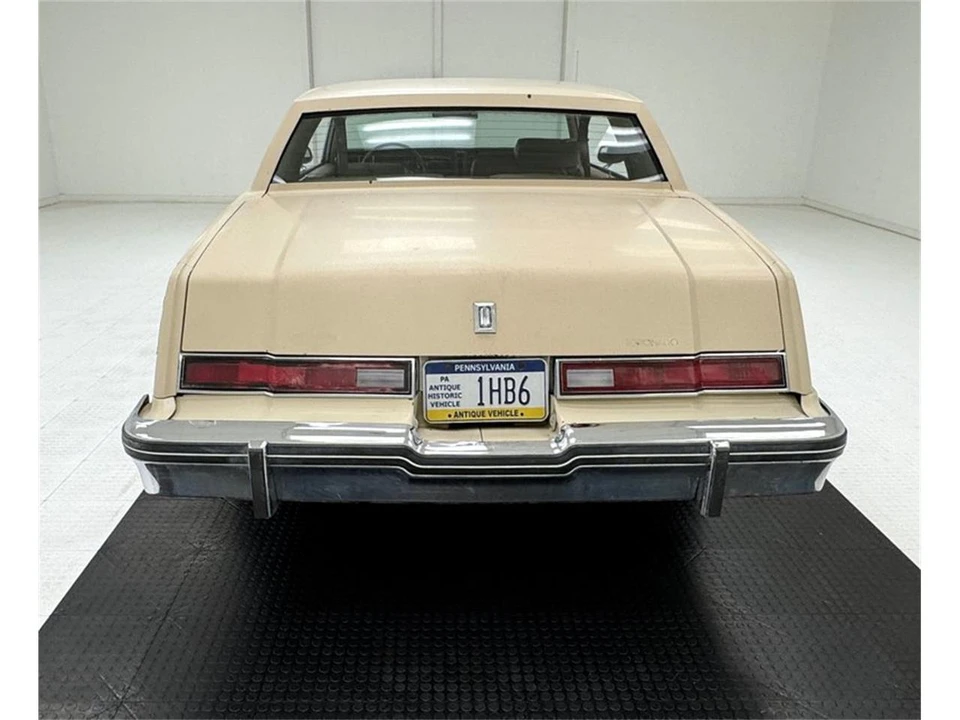 1985 Oldsmobile Toronado - Image 4 of 31