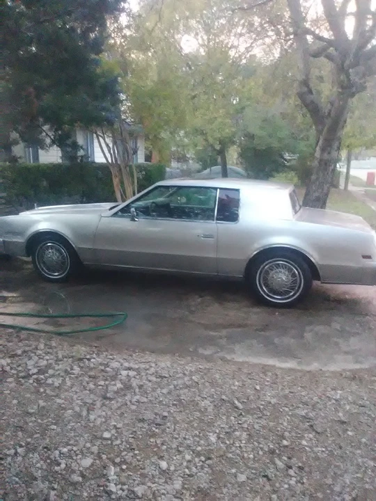 1985 Oldsmobile Toronado - Image 10 of 12