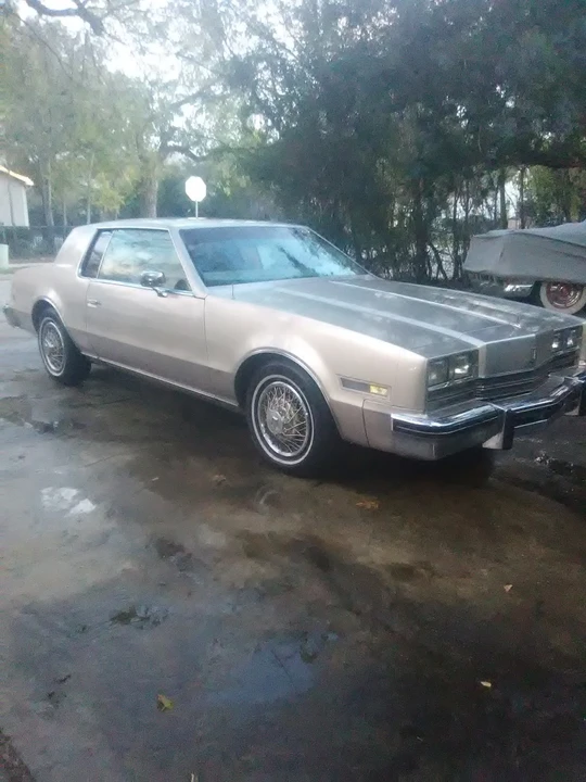 1985 Oldsmobile Toronado - Image 8 of 12