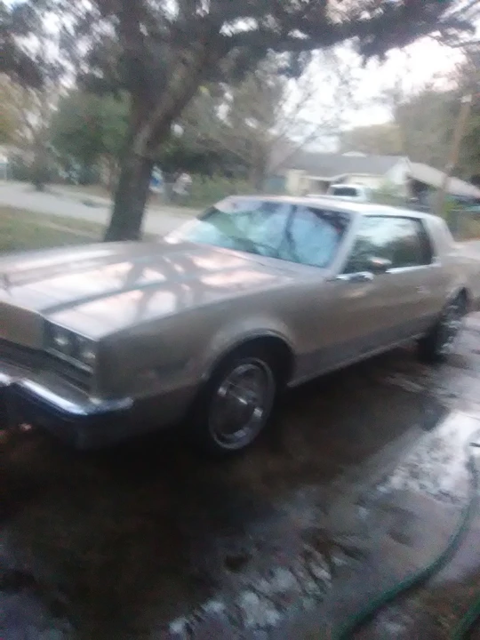 1985 Oldsmobile Toronado - Image 11 of 12