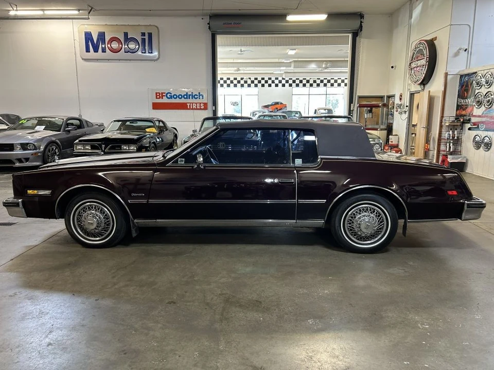 1985 Oldsmobile Toronado - Image 8 of 21