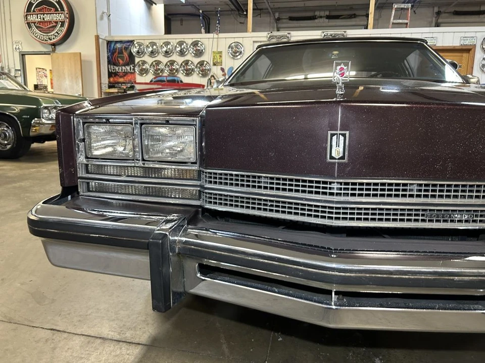 1985 Oldsmobile Toronado - Image 10 of 12