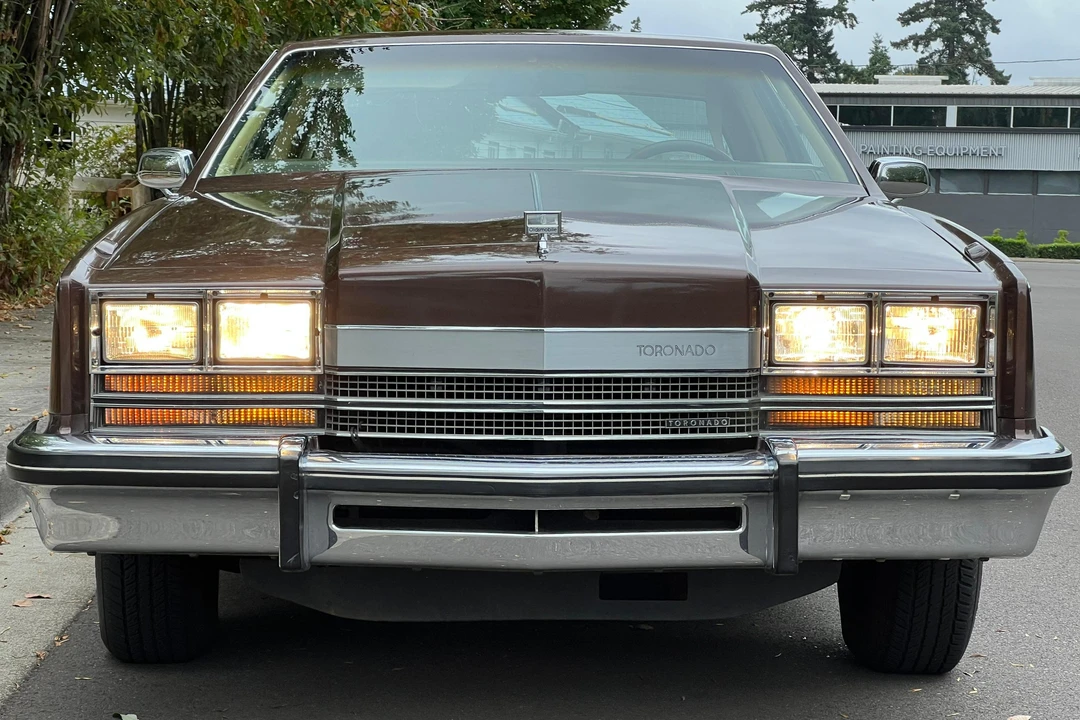 1985 Oldsmobile Toronado - Image 2 of 31