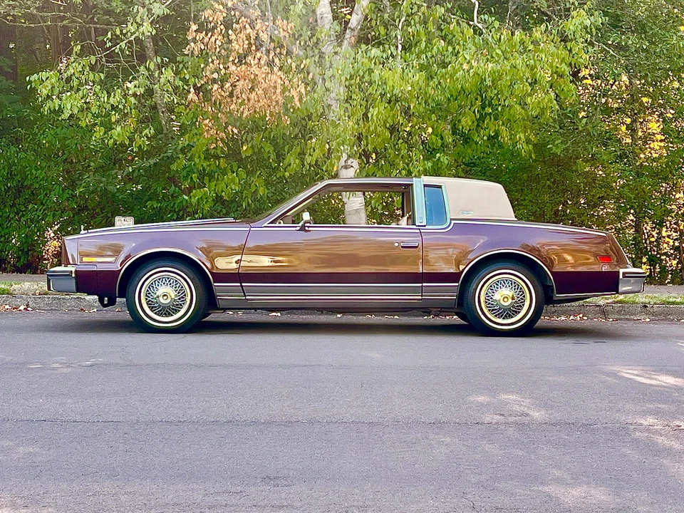 1985 Oldsmobile Toronado - Image 11 of 31