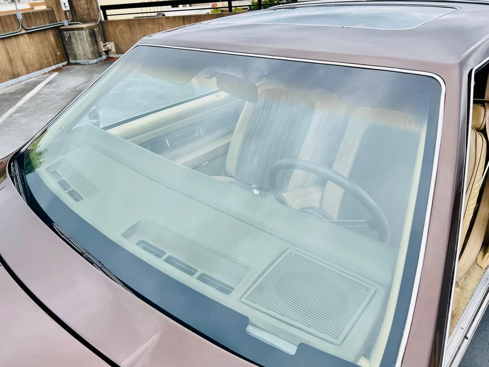 1985 Oldsmobile Toronado - Image 23 of 31