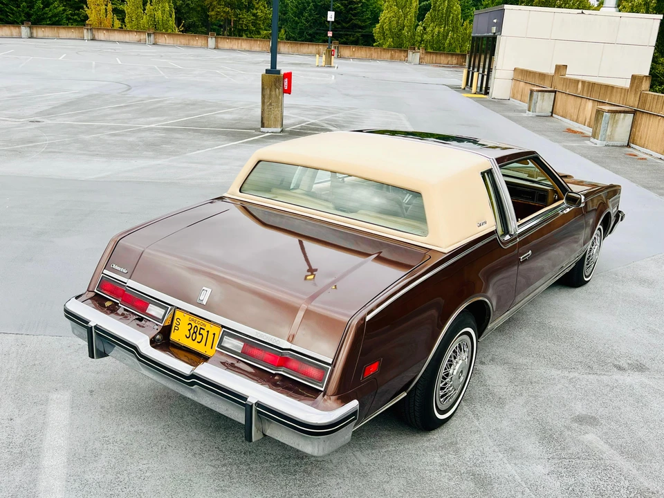 1985 Oldsmobile Toronado - Image 14 of 31