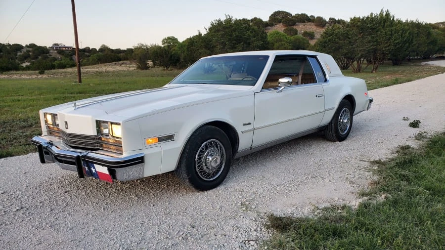 1985 Oldsmobile Toronado - Image 5 of 6