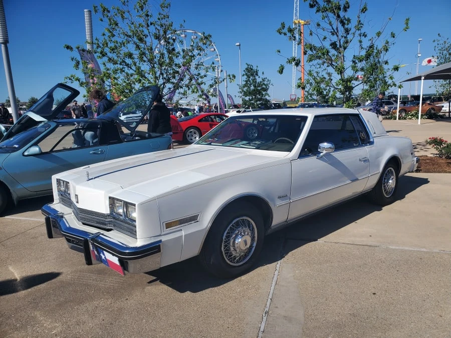 1985 Oldsmobile Toronado - Image 4 of 6