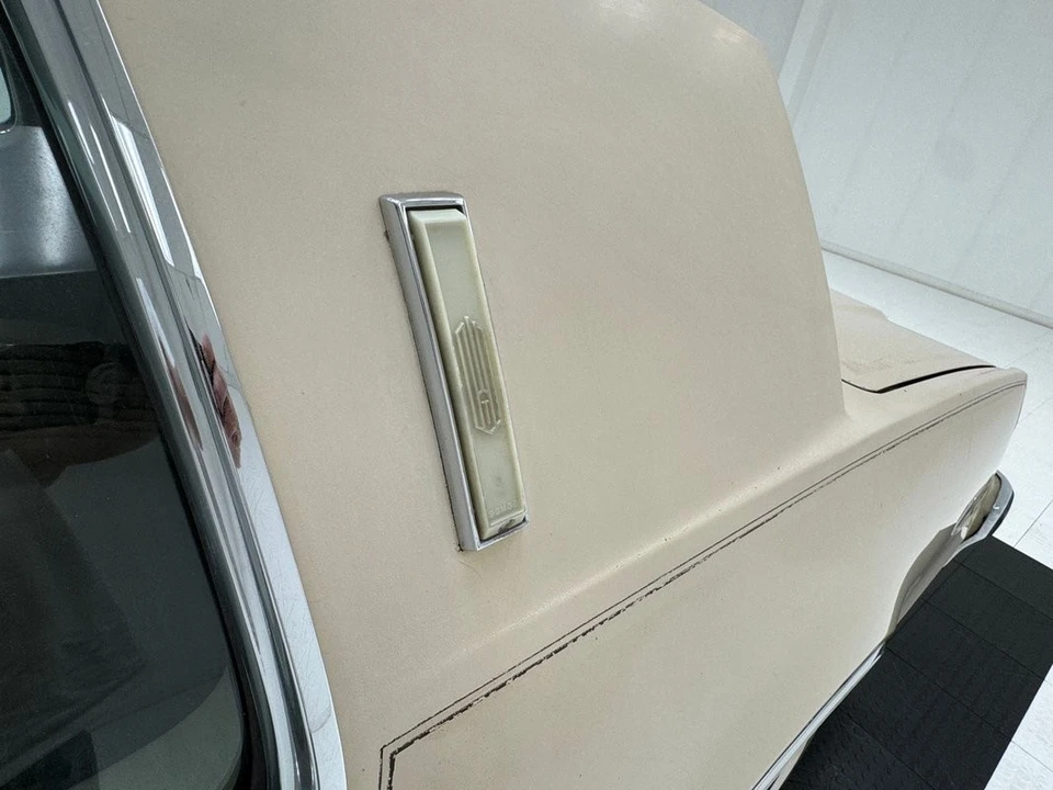 1985 Oldsmobile Toronado - Image 17 of 31