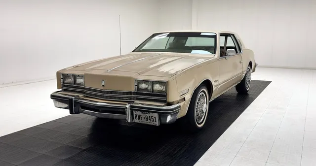 1985 Oldsmobile Toronado Brougham 2 Door Hardtop