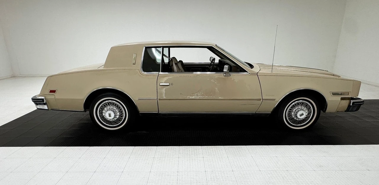 1985 Oldsmobile Toronado - Image 6 of 31