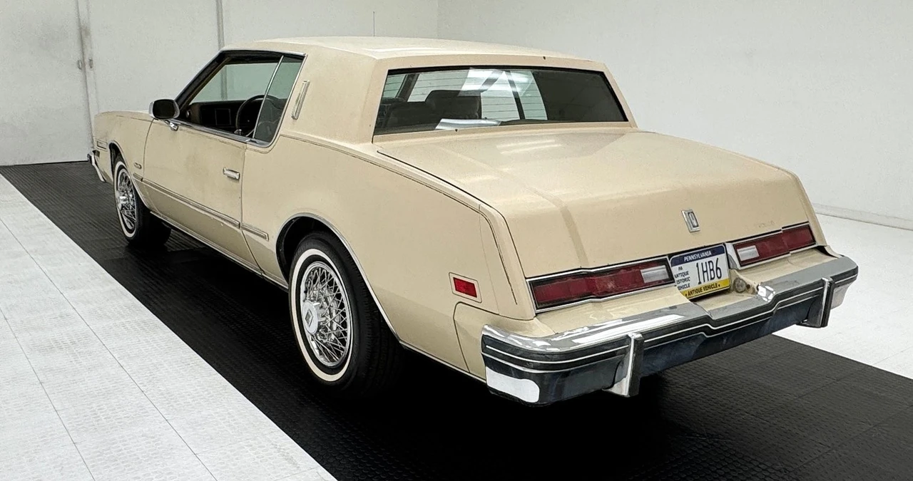 1985 Oldsmobile Toronado - Image 3 of 31