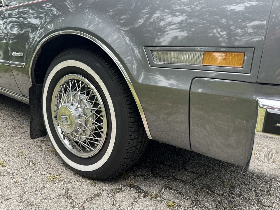 1985 Oldsmobile Toronado - Image 27 of 31
