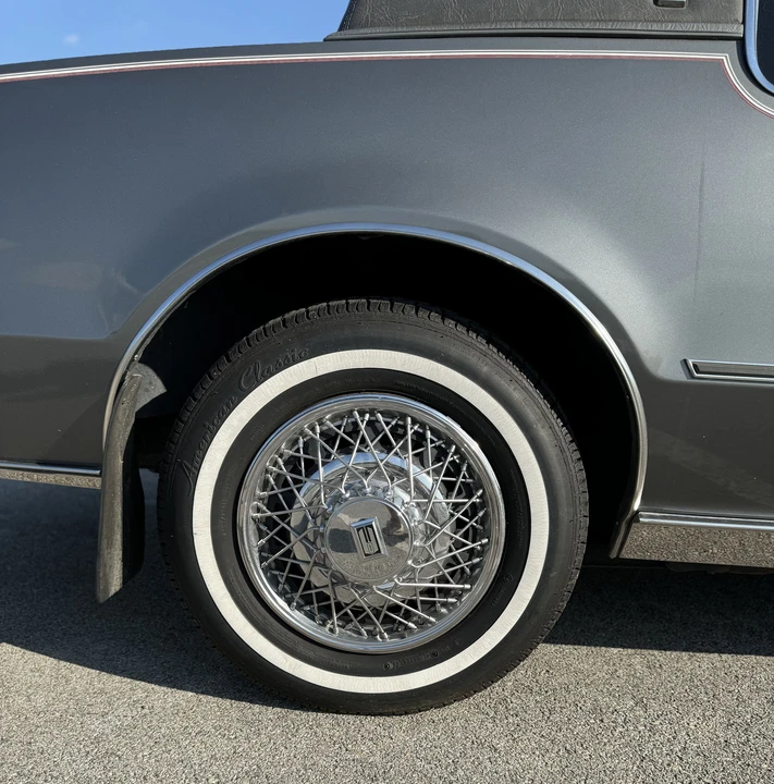 1985 Oldsmobile Toronado - Image 30 of 31