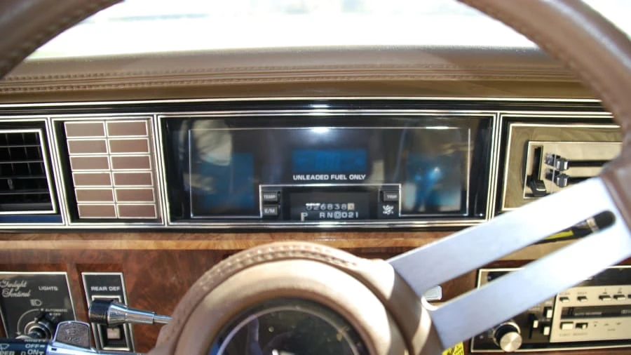 1985 Oldsmobile Toronado - Image 5 of 12