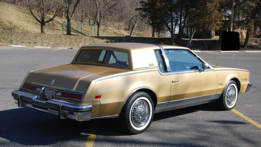 1985 Oldsmobile Toronado - Image 12 of 12