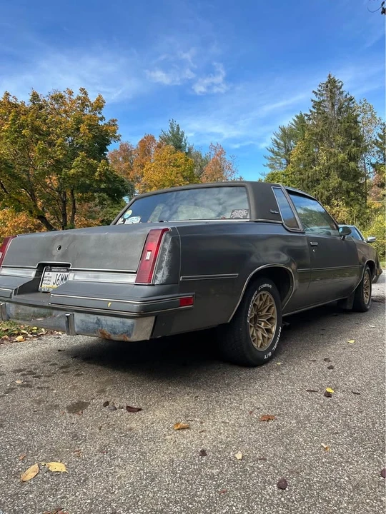 1985 Oldsmobile Cutlass Supreme - Image 2 of 8