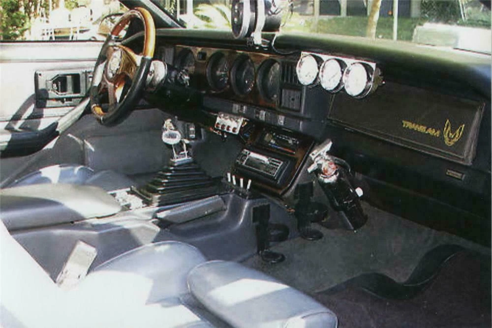 1985 Pontiac Firebird Trans Am 3rd Gen - Image 4 of 4