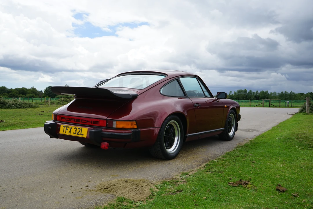 1985 Porsche 911 Carrera 3.2 - Image 5 of 31