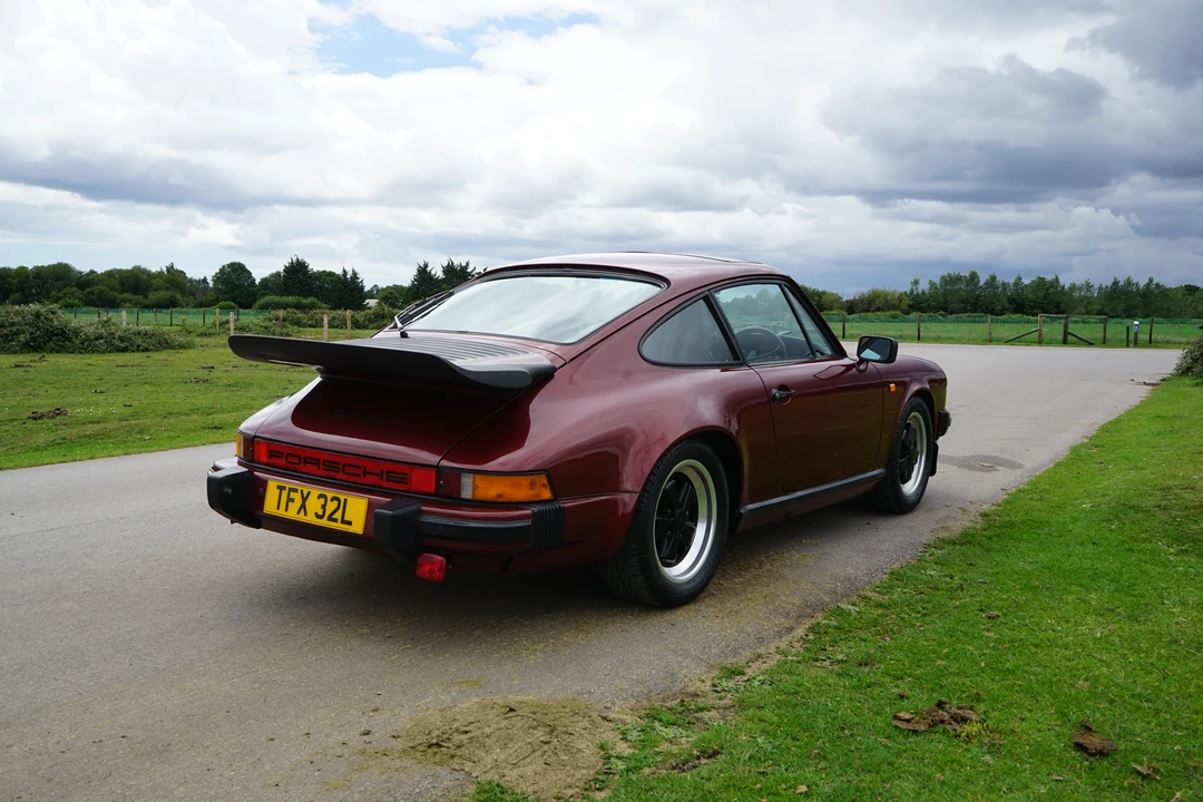1985 Porsche 911 Carrera 3.2 - Image 6 of 31