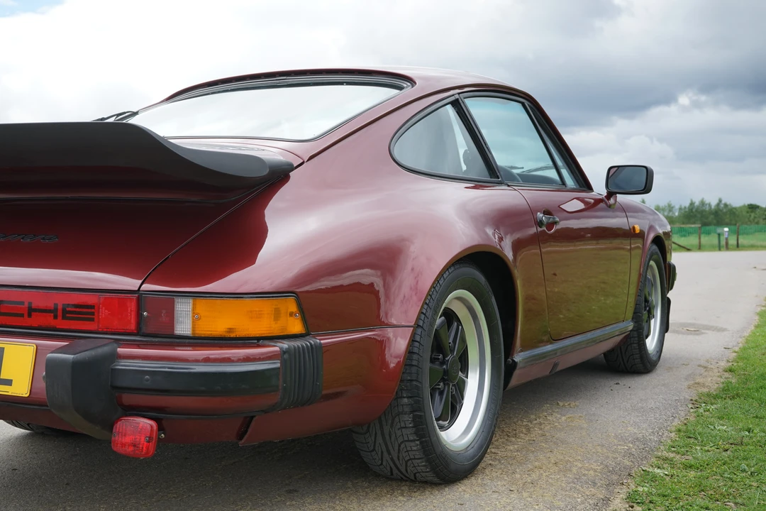 1985 Porsche 911 Carrera 3.2 - Image 13 of 31