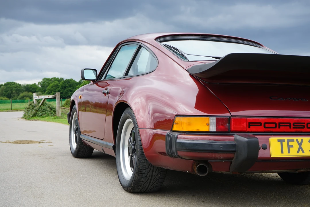 1985 Porsche 911 Carrera 3.2 - Image 14 of 31